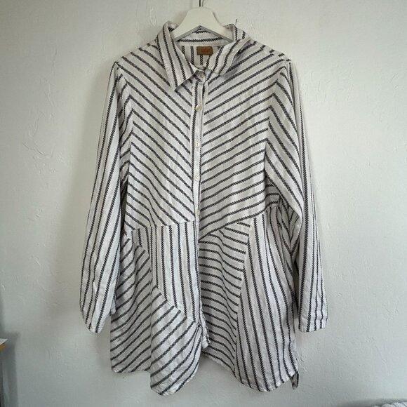 Tulip Womens Long-Sleeve Asymmetrical Button-Up Shirt Large White Black Striped - Picture 1 of 9